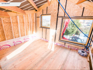 Face pin non-visible avec bandes de couturage en Pin - Architecte : Vincent Hemery - IE ARCHITECTURE - Crédit photo : Sylvain Malmouche / Non-visible Pine face with pine seaming strips