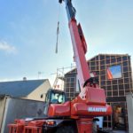 Levage des panneaux - Architecte : Vincent Hemery - IE ARCHITECTURE - Crédit photo : Sylvain Malmouche / Lifting panels